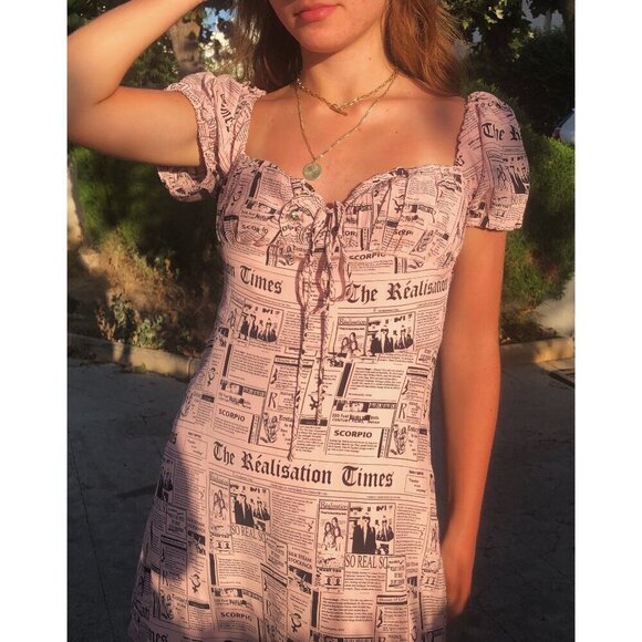 💕REALISATION PAR💕 Venus Babydoll Mini Dress ~ Pink Newspaper Print XS Y2K 90s - Picture 7 of 16